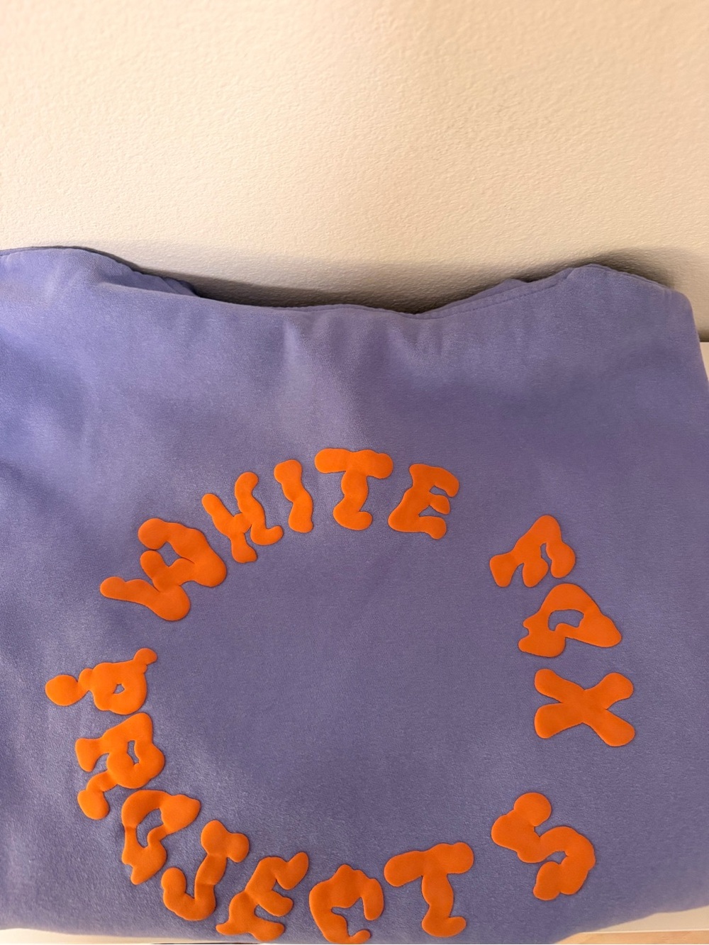 White fox sweatshirt